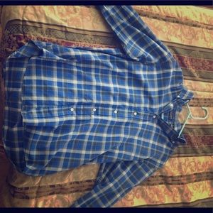 Roundtree & yorke plaid button up shirt